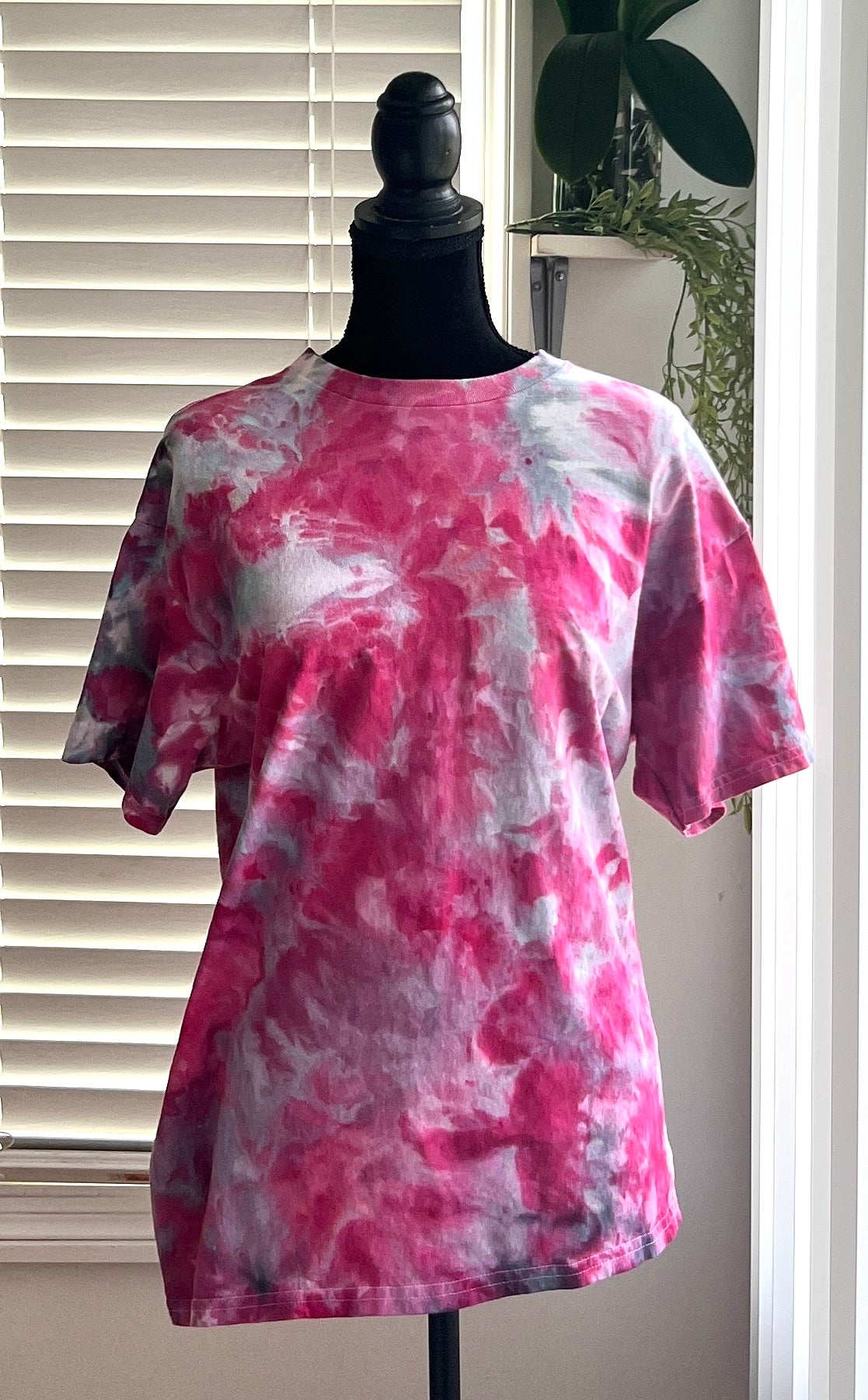 SIZE LARGE - ORCHID STORM TIE DYE T-SHIRT