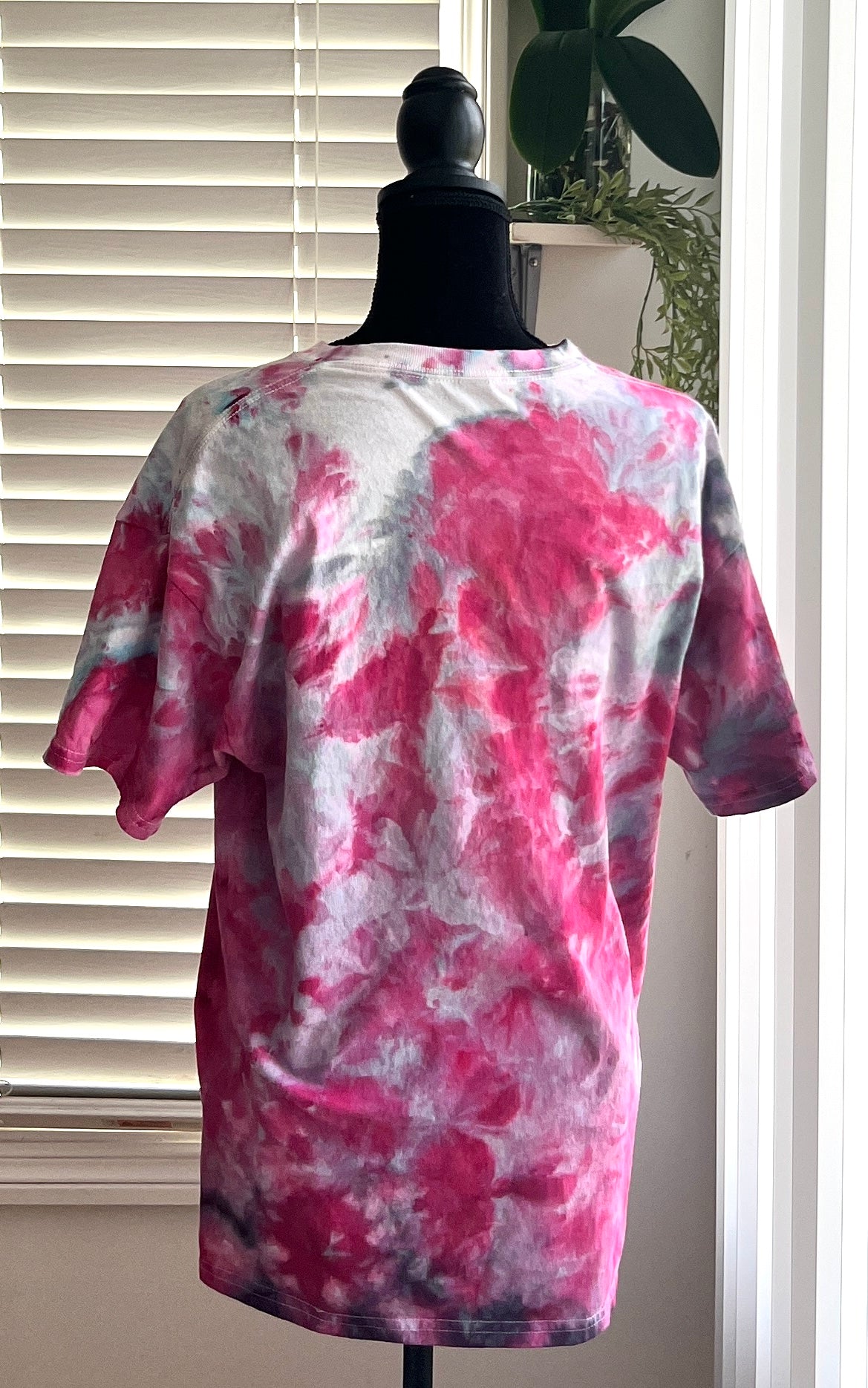 SIZE LARGE - ORCHID STORM TIE DYE T-SHIRT