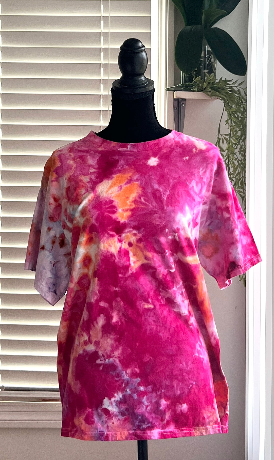 SIZE LARGE - PEACHY PINK TIE DYE T-SHIRT