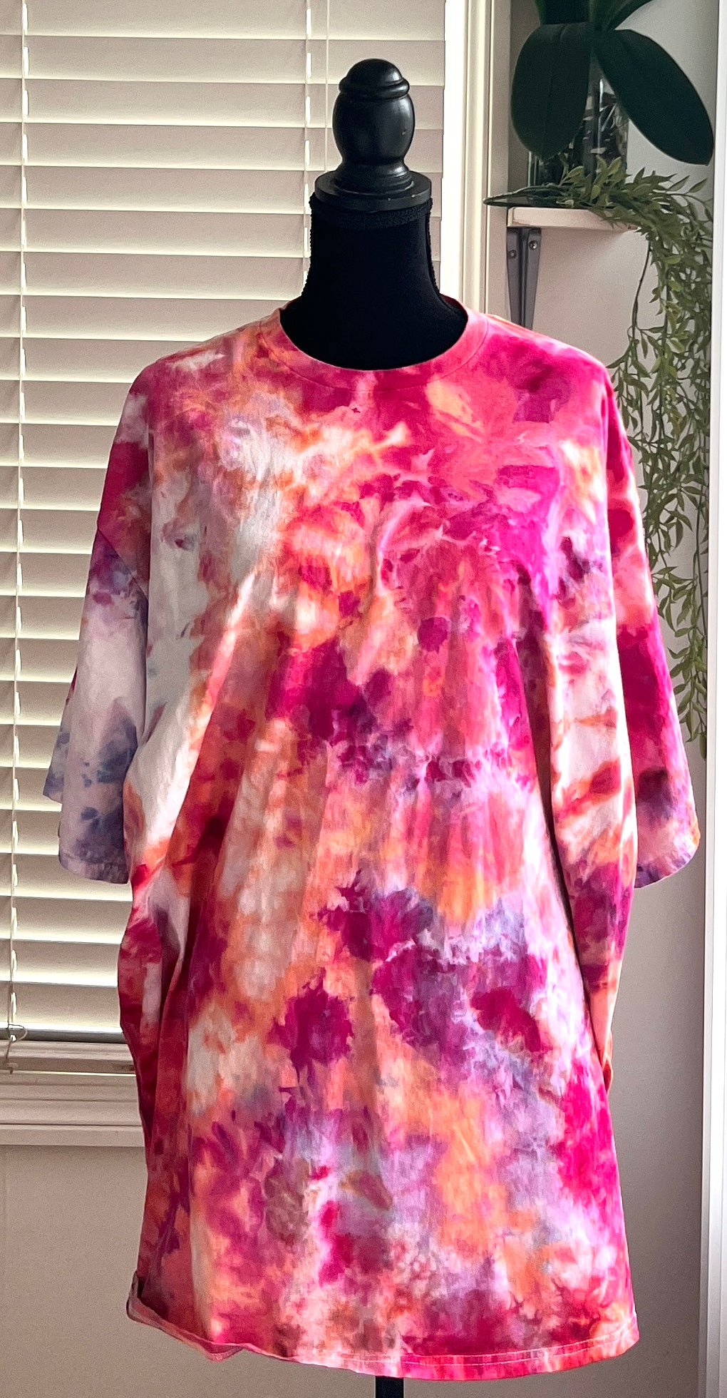 SIZE 5XL - PEACHY PINK TIE DYE T-SHIRT