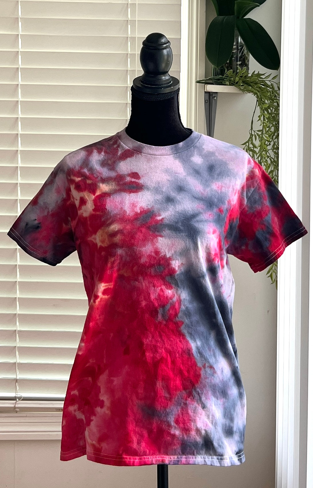 SIZE MEDIUM - DARK ROSE TIE DYE T-SHIRT