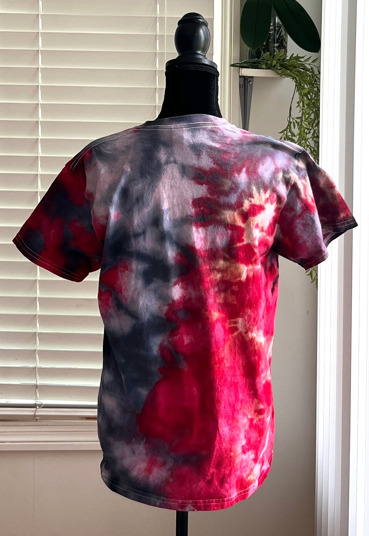 SIZE MEDIUM - DARK ROSE TIE DYE T-SHIRT