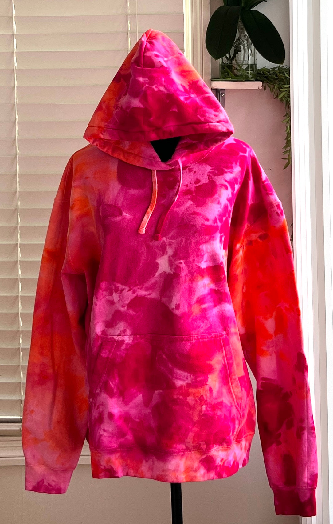 SIZE 2XL - STRAWBERRY PEACH HOODIE TIE DYE