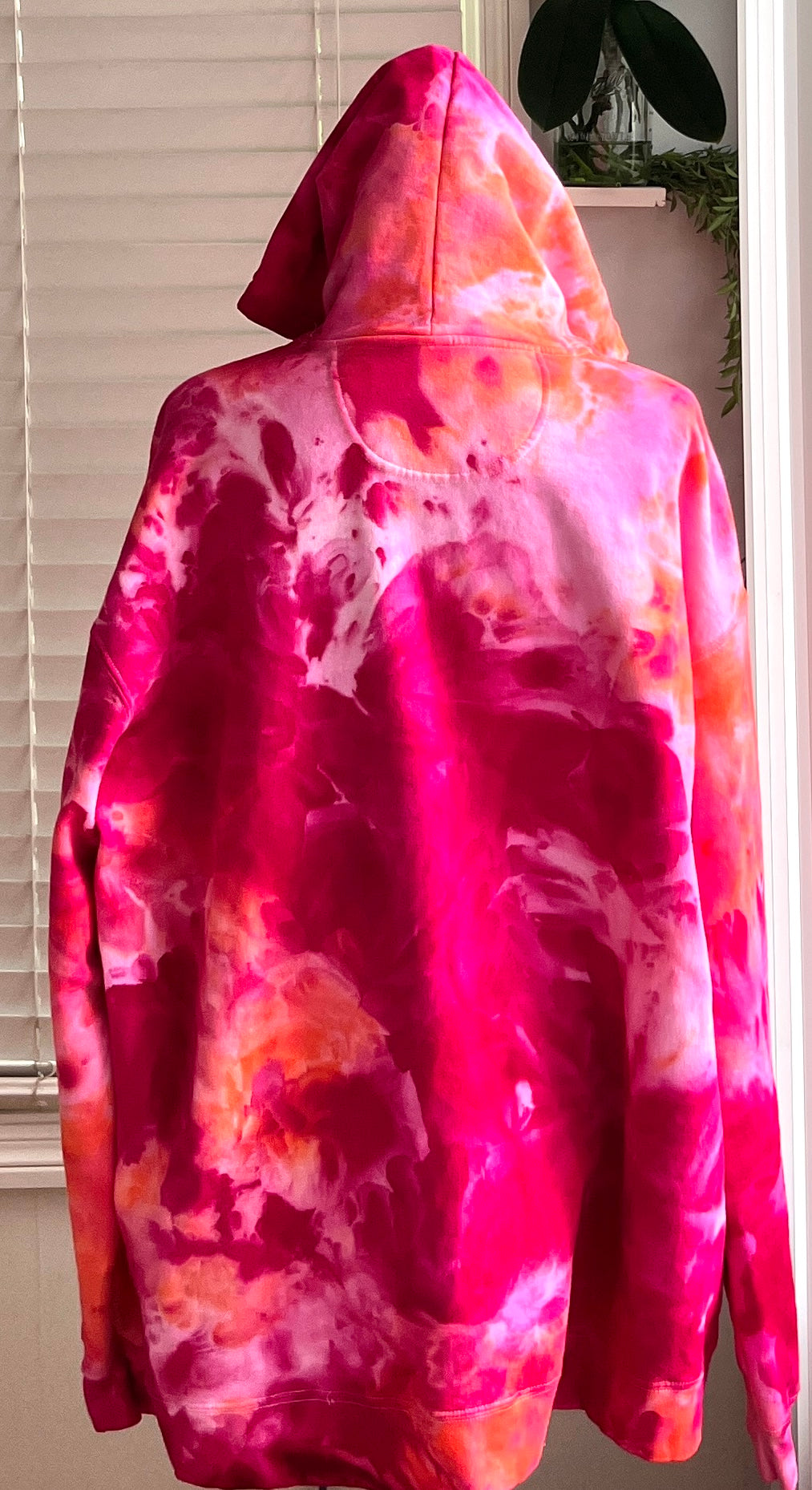 SIZE 3XL - STRAWBERRY PEACH HOODIE TIE DYE