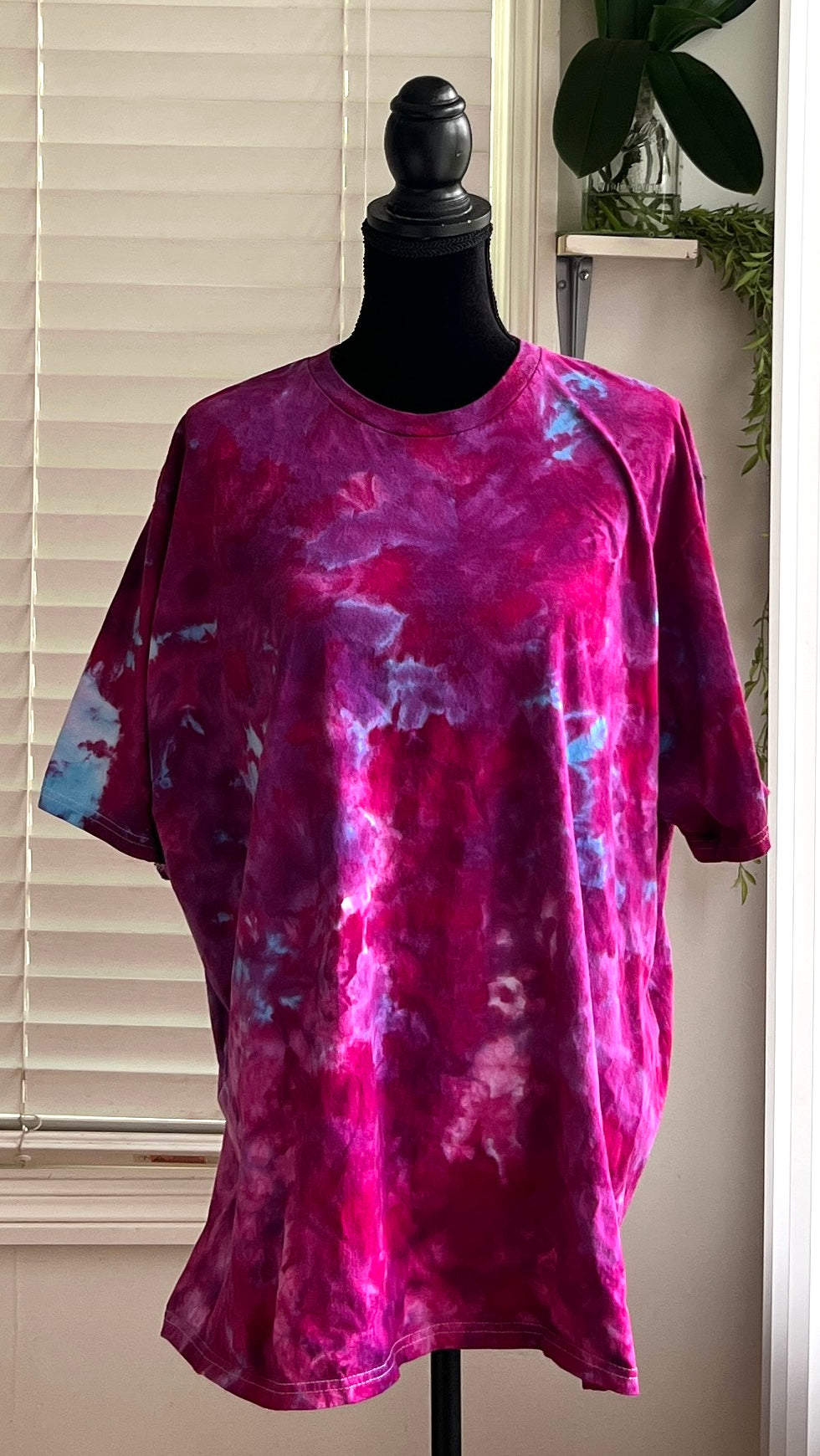 SIZE 3XL - RASPBERRY BERET TIE DYE T-SHIRT