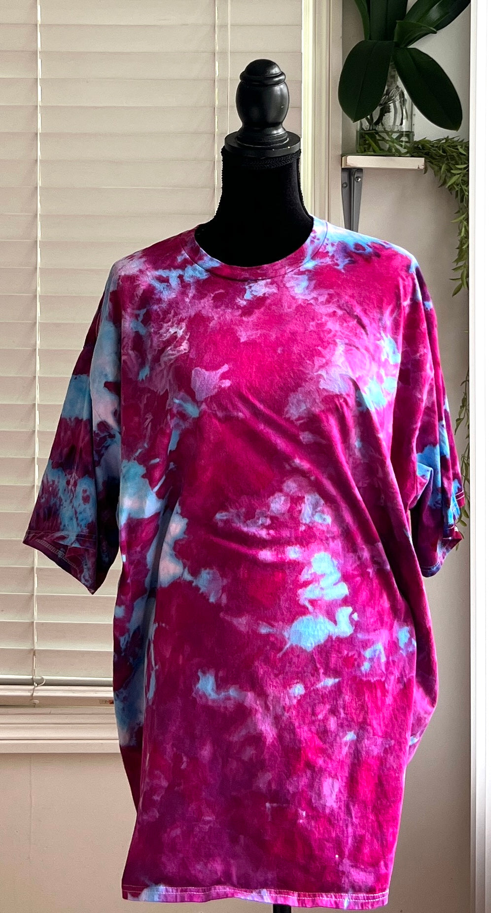 SIZE 5XL - RASPBERRY BERET TIE DYE T-SHIRT