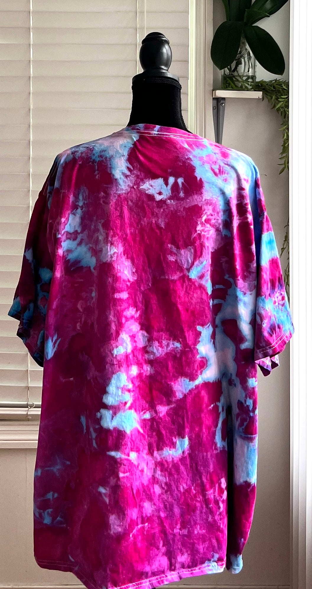 SIZE 5XL - RASPBERRY BERET TIE DYE T-SHIRT