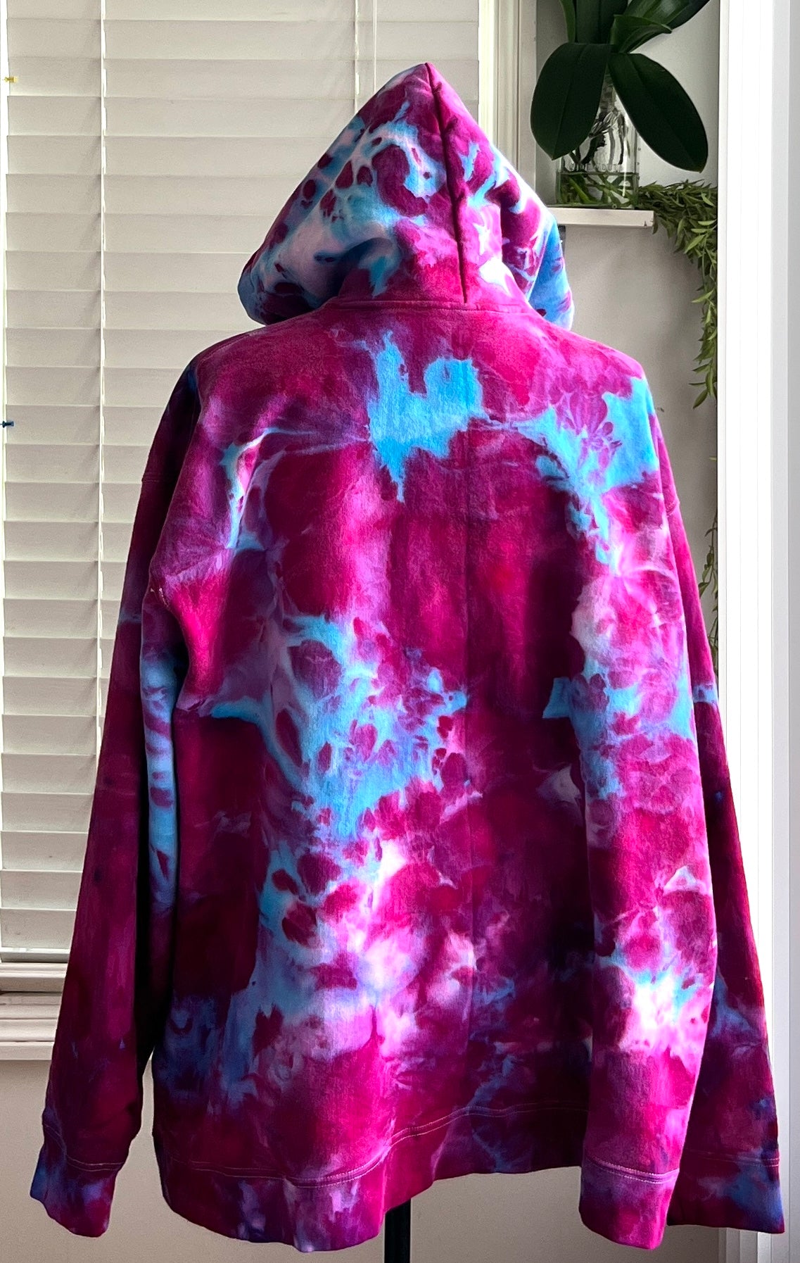 SIZE 3XL - RASPBERRY BERET TIE DYE FULL ZIP HOODIE