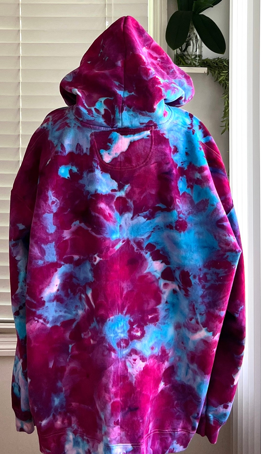 SIZE 4XL - RASPBERRY BERET TIE DYE FULL ZIP HOODIE