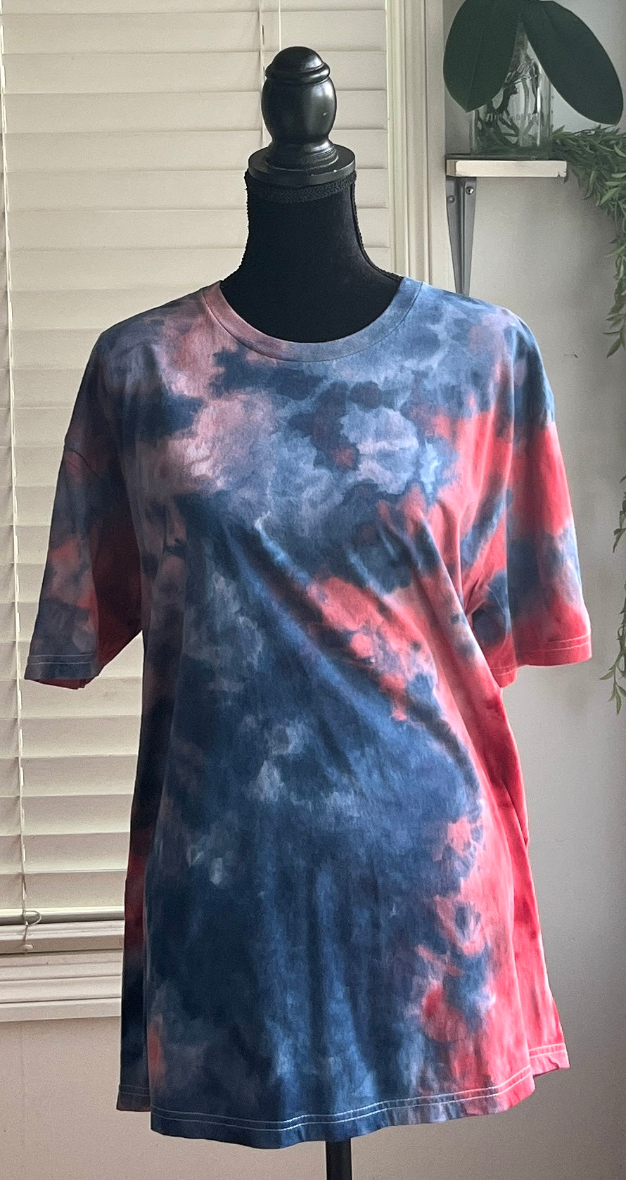 SIZE XLARGE - EXPLOSIVE TIE DYE T-SHIRT