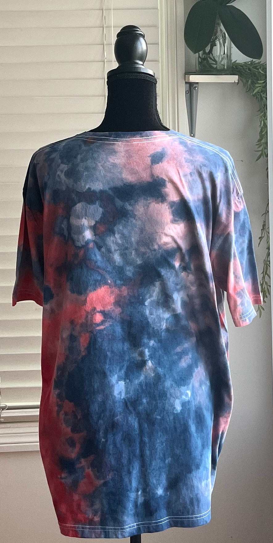 SIZE XLARGE - EXPLOSIVE TIE DYE T-SHIRT