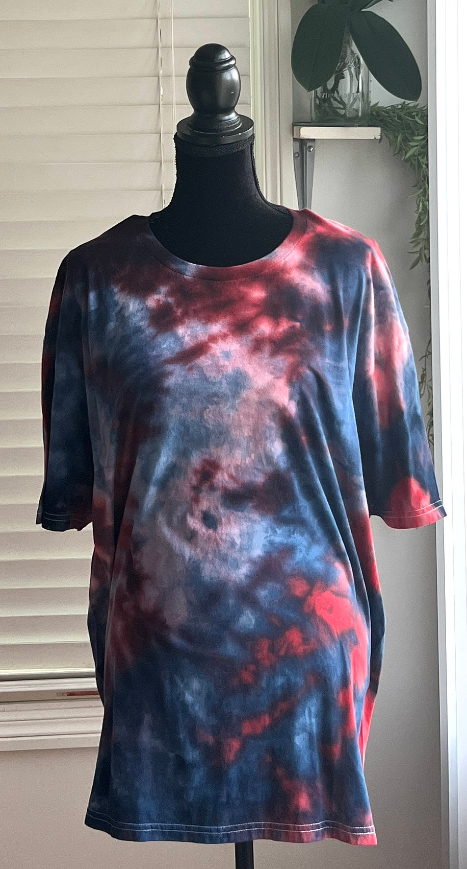 SIZE 2X-LARGE - EXPLOSIVE TIE DYE T-SHIRT