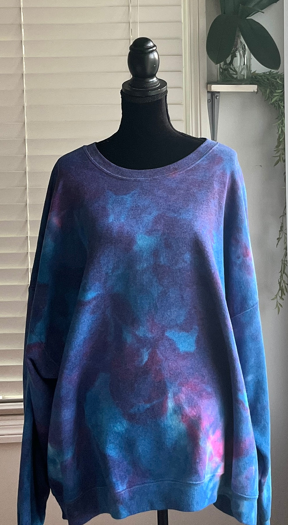 SIZE 5X-LARGE - 50/50 COTTON BLEND VINTAGE LOOK PURPLE BLUEBERRY CREWNECK TIE DYE