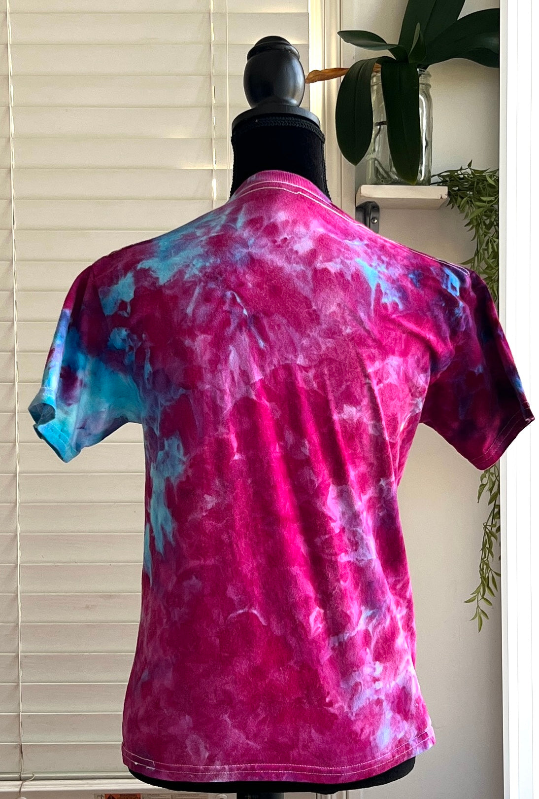 SIZE MEDIUM - BERRY WATER TIE DYE