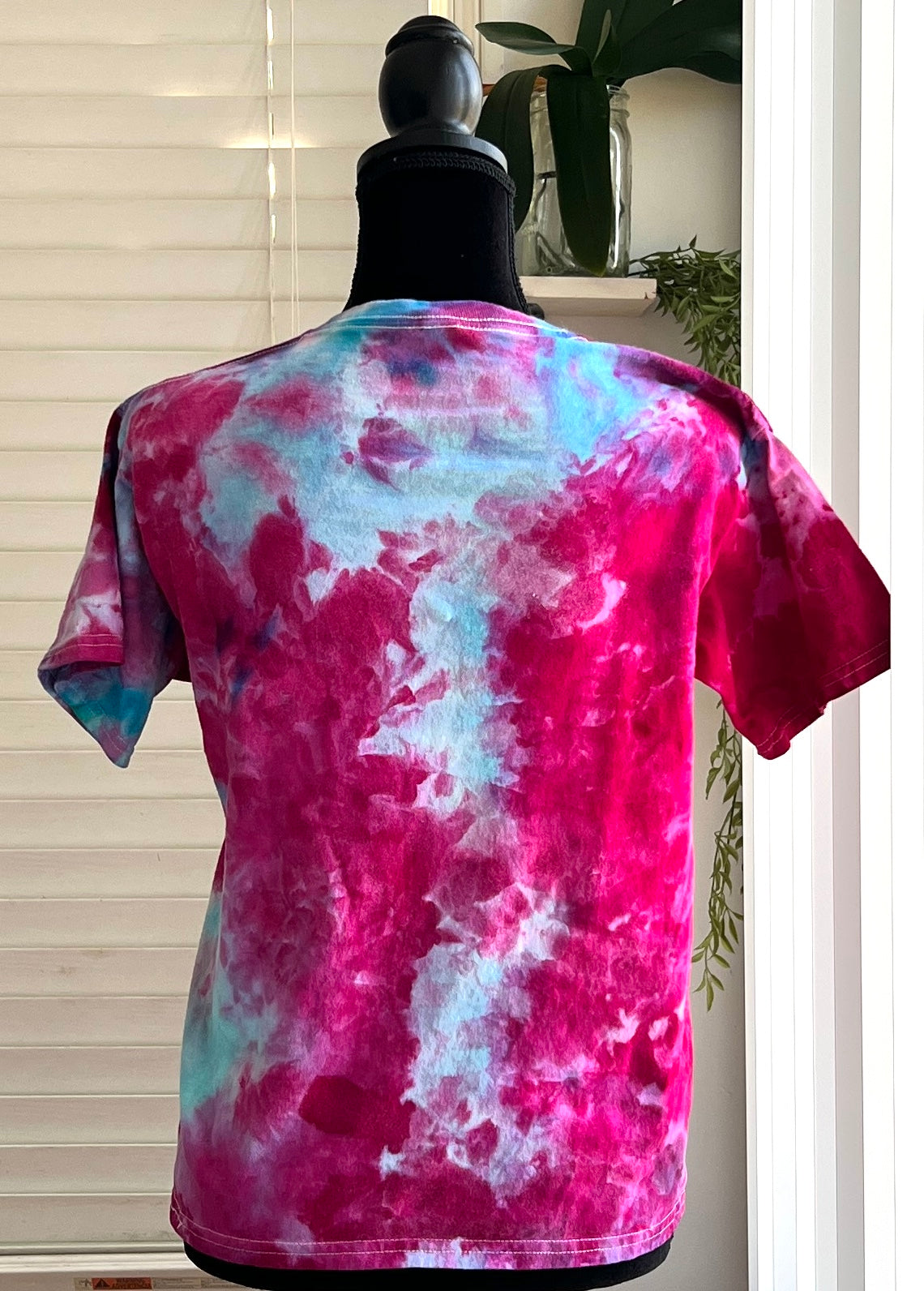 SIZE LARGE - BERRY WATER TIE DYE